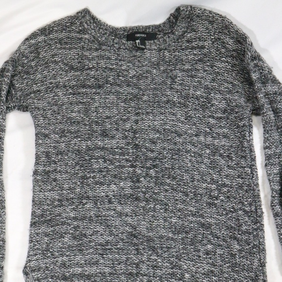 FOREVER 21 Heather Gray Wool Stretchy Sweater - Picture 2 of 8